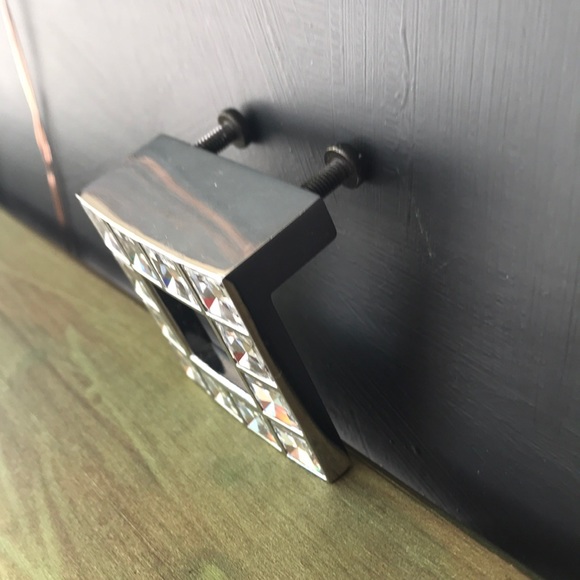 Stainless Steel & Crystal Square Drawer Pull - Picture 5 of 8